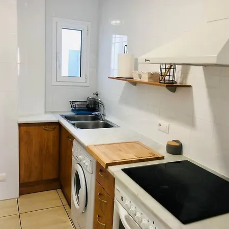 Apartamento En El Centro Del Pueblo *